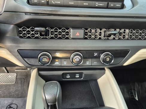 Used 2023 Honda Accord LX image 25
