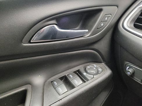 Used 2022 Chevrolet Equinox LT FWD image 27