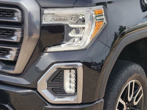 Used 2020 GMC Sierra 1500 AT4 w/ AT4 Premium Package AWD/4WD image 9