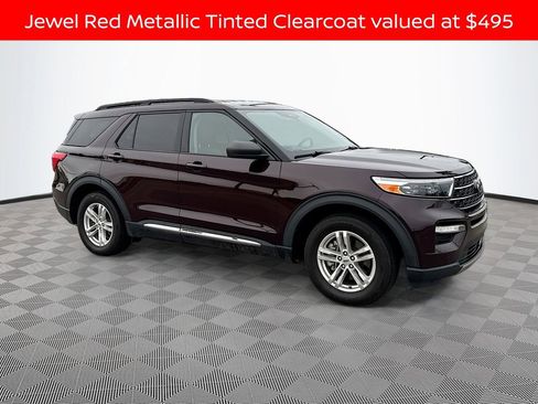 Used 2023 Ford Explorer XLT w/ Equipment Group 202A RWD image 3