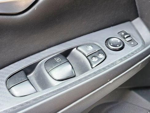 Certified 2024 Nissan Sentra SV FWD image 21