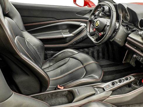 Used 2020 Ferrari F8 Tributo image 19
