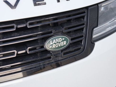 Used 2025 Land Rover Range Rover Sport Dynamic SE image 2