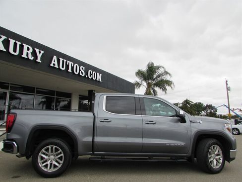 Used 2019 GMC Sierra 1500 SLE w/ SLE Value Package AWD/4WD image 10