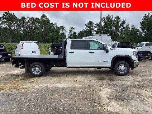 New 2025 GMC Sierra 3500 Pro w/ Convenience Package image 4