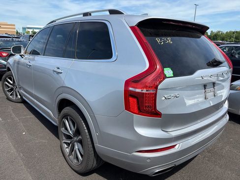 Used 2016 Volvo XC90 T6 Momentum w/ Momentum Plus Package AWD/4WD image 7