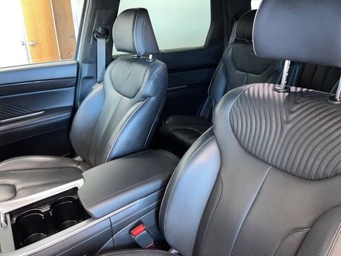 Used 2024 Hyundai Palisade Calligraphy image 10