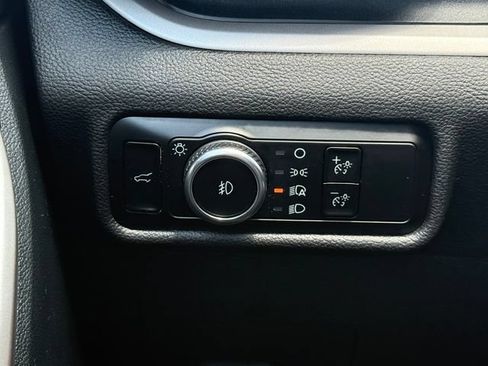 Certified 2023 Ford Explorer XLT w/ Equipment Group 202A AWD/4WD image 22
