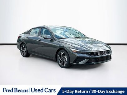 Used 2024 Hyundai Elantra SEL w/ Convenience Package