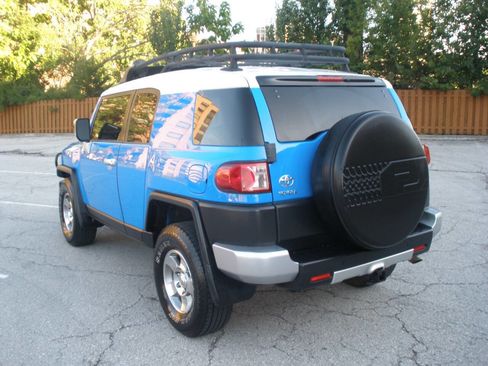 Used 2008 Toyota FJ Cruiser 4WD image 9