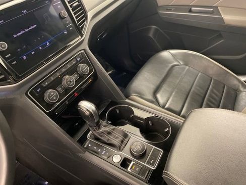 Used 2021 Volkswagen Atlas Cross Sport SEL image 23