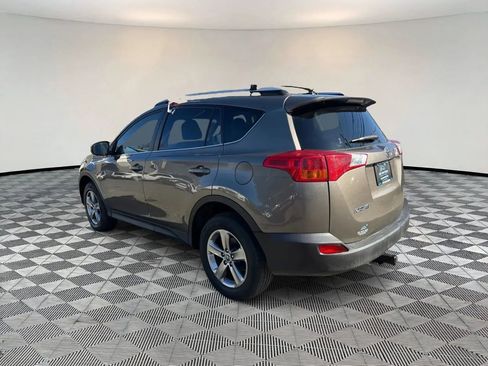 Used 2015 Toyota RAV4 XLE AWD/4WD image 5