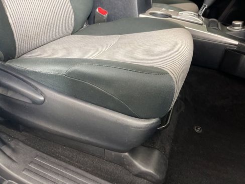 Used 2020 Toyota 4Runner SR5 image 7