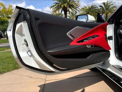 Used 2022 Chevrolet Corvette Stingray Preferred Conv w/ Z51 Performance Package RWD image 19