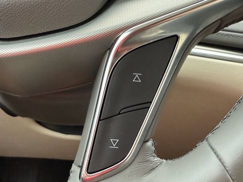 Used 2023 Cadillac XT5 Premium Luxury FWD image 31