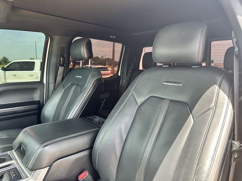 Used 2016 Ford F150 Platinum w/ Equipment Group 701A Luxury AWD/4WD image 19