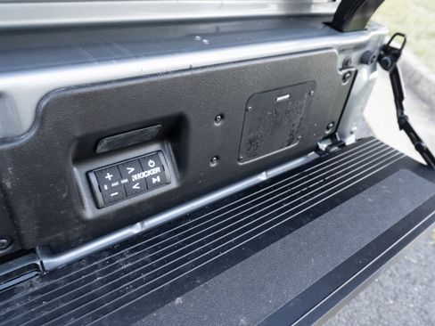 Used 2023 GMC Sierra 1500 AT4X image 44