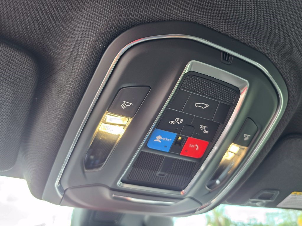 New 2025 Jeep Grand Cherokee Altitude RWD image 27