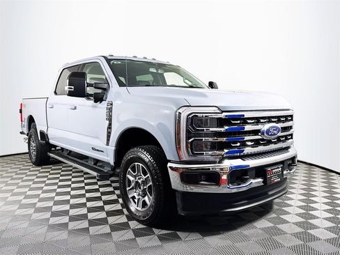 Used 2025 Ford F250 Lariat image 1