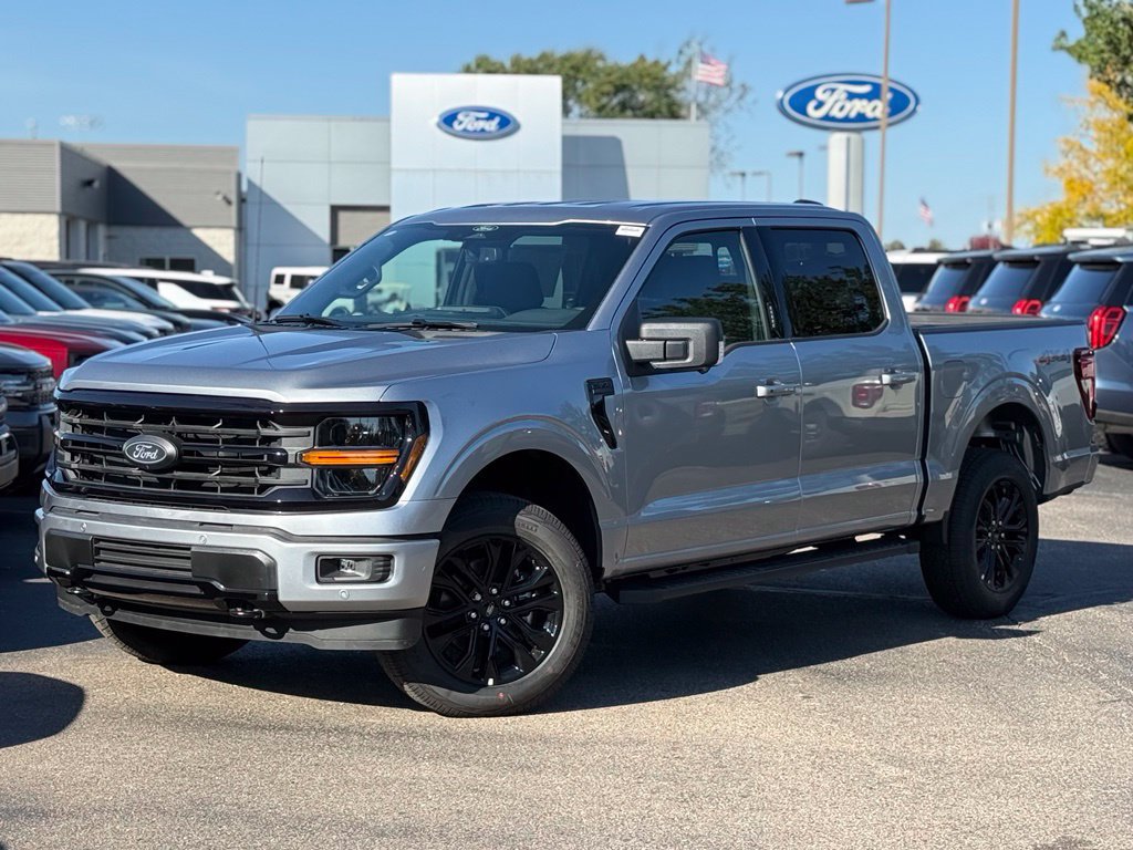 New 2026 Ford F150 XLT w/ Equipment Group 302A MID AWD/4WD 360° Tour