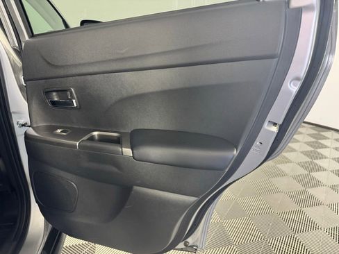 Used 2024 Mitsubishi Outlander Sport AWD image 37