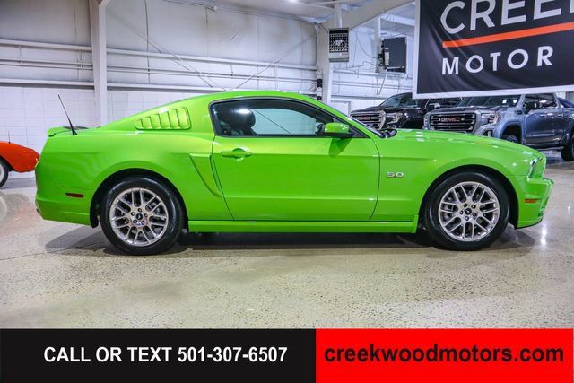Used 2013 Ford Mustang GT Premium w/ Security Pkg RWD image 26