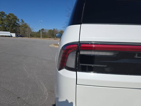 New 2026 Lincoln Navigator L Reserve w/ Jet Appearance Package AWD/4WD image 36