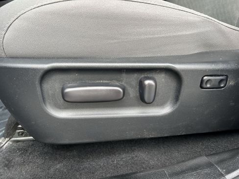 Used 2022 Toyota Tacoma SR5 w/ Technology Package AWD/4WD image 12
