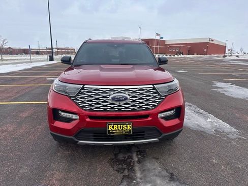 Used 2022 Ford Explorer Platinum w/ Equipment Group 601A image 9