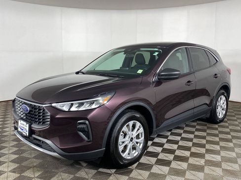 Used 2023 Ford Escape Active AWD/4WD image 28