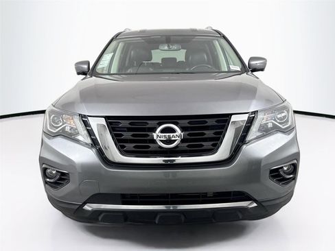 Used 2019 Nissan Pathfinder SL image 9