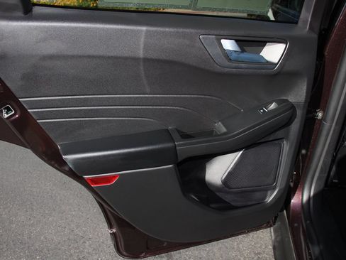 Certified 2023 Ford Escape ST-Line w/ Tech Pack #1 FWD image 21