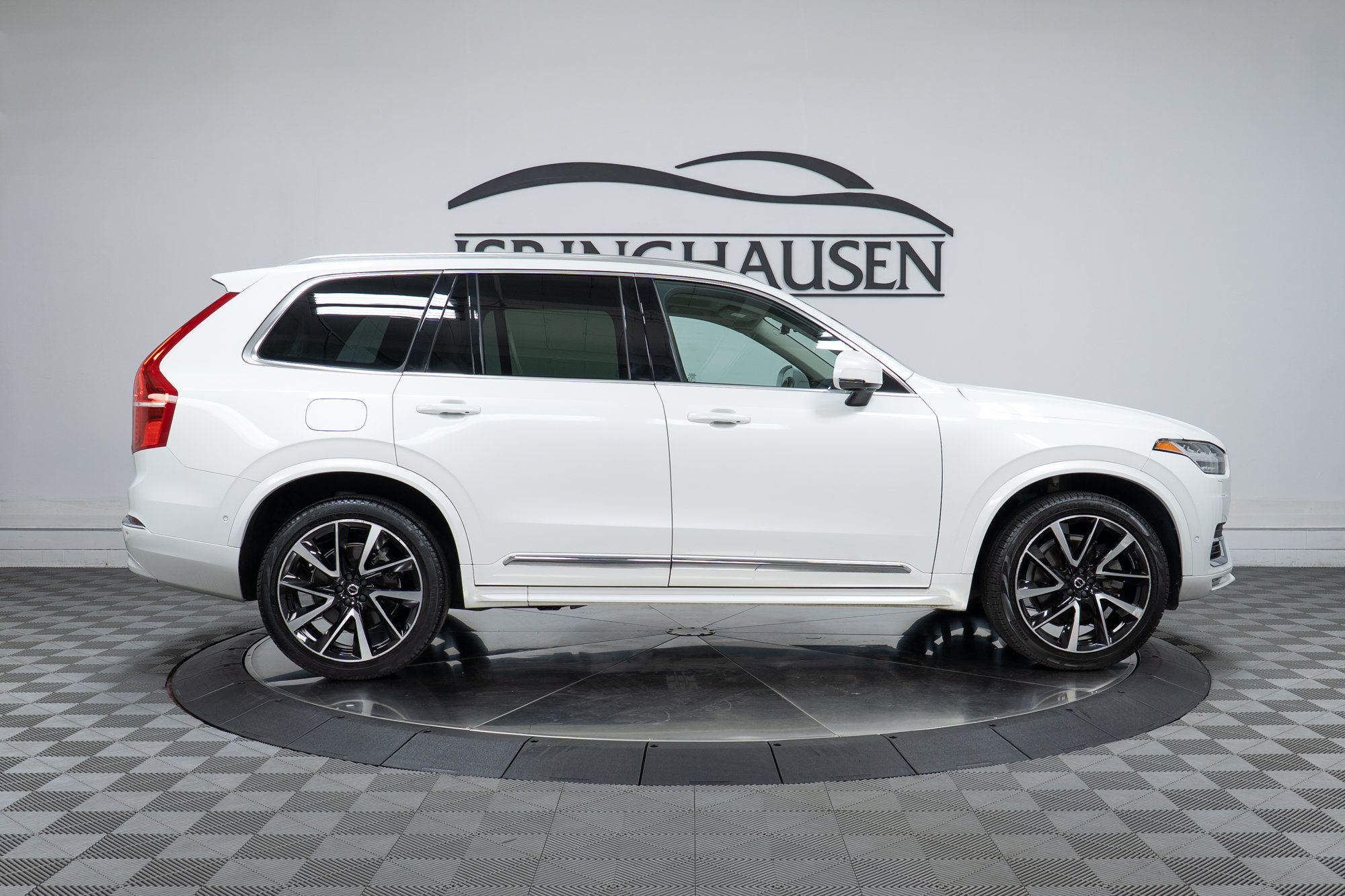 Certified 2023 Volvo XC90 B6 Plus w/ Protection Package Premier AWD/4WD image 4