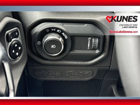 Used 2025 Jeep Wrangler Unlimited Sport AWD/4WD image 39