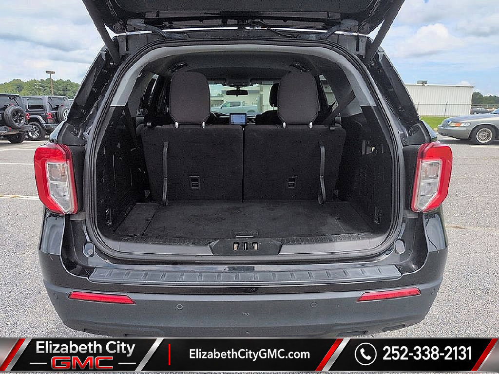 Used 2023 Ford Explorer XLT AWD/4WD image 24