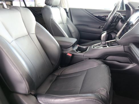 Used 2023 Subaru Outback Limited image 39