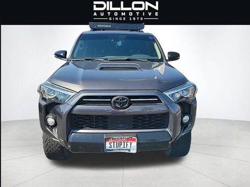 Used 2020 Toyota 4Runner Venture w/ Moonroof Package AWD/4WD image 4