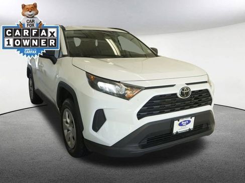 Used 2021 Toyota RAV4 LE image 15