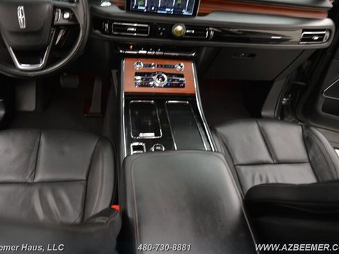 Used 2023 Lincoln Aviator Reserve w/ Equipment Group 201A image 17