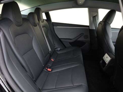 Used 2025 Tesla Model 3 Long Range RWD image 23