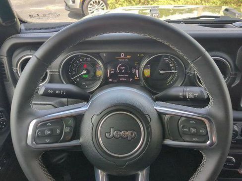 Certified 2023 Jeep Wrangler Unlimited Sahara AWD/4WD image 29