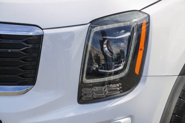 Used 2022 Kia Telluride LX FWD image 8