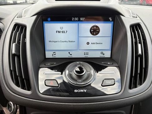 Used 2017 Ford Escape Titanium FWD image 29