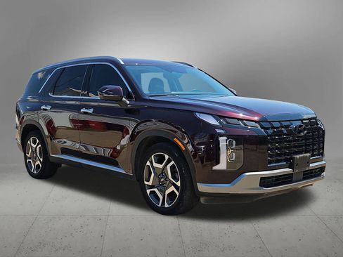 Used 2024 Hyundai Palisade SEL w/ Premium Package FWD image 4