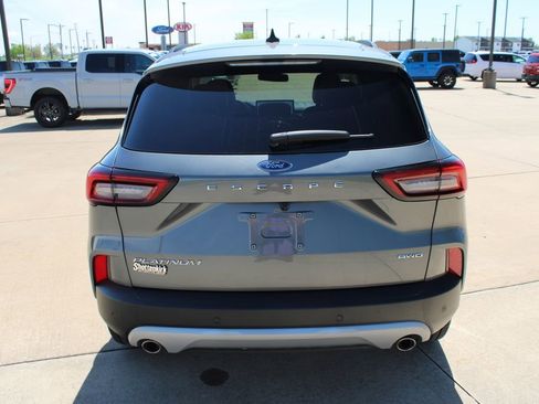 Used 2024 Ford Escape Platinum AWD/4WD image 15