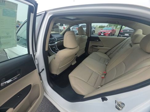 Used 2015 Honda Accord EX-L image 25