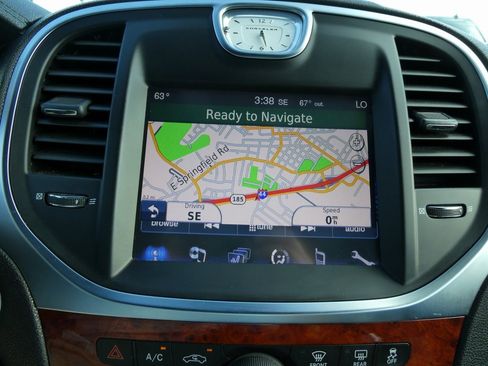 Used 2014 Chrysler 300 image 25