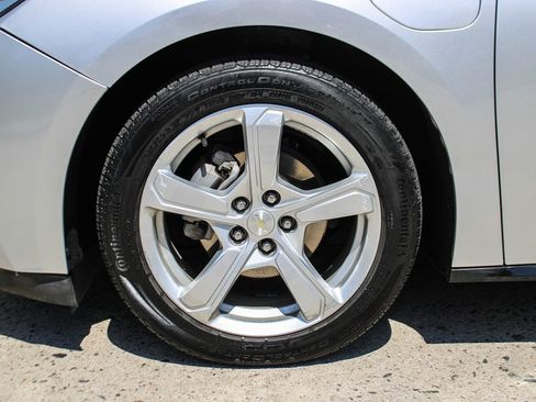Used 2016 Chevrolet Volt LT w/ Comfort Package FWD image 38