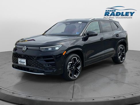 Certified 2026 Volkswagen Tiguan SEL R-Line AWD/4WD image 5