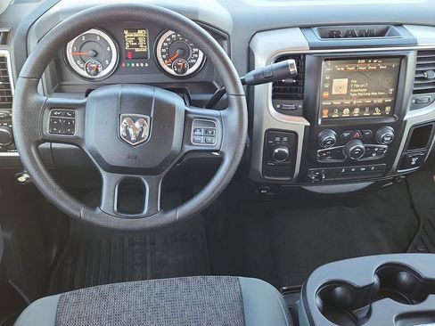 Used 2015 RAM 2500 SLT w/ Protection Group AWD/4WD image 11